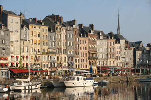 Vue sur le port de plaisance de Honfleur